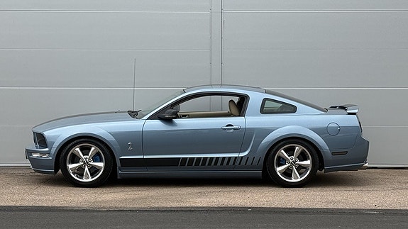 Ford Mustang 3 of 19