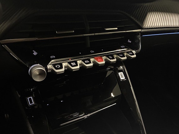 Peugeot 2008 15 of 19