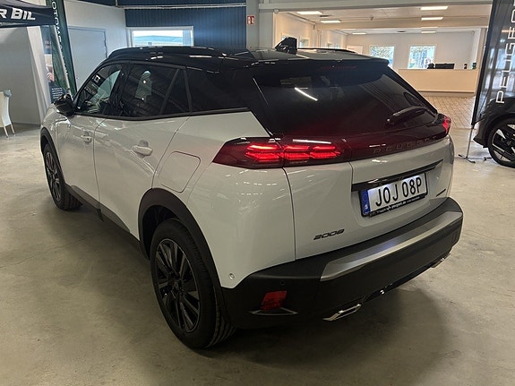Peugeot 2008 8 of 19