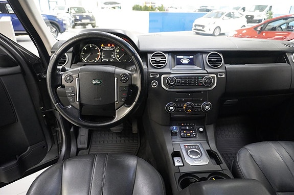 Land Rover Discovery 4 11 of 17