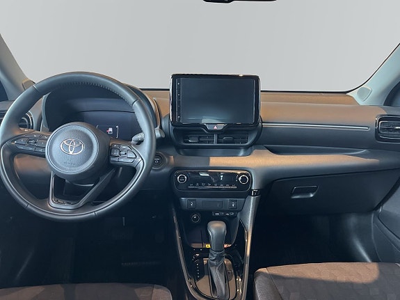 Toyota Yaris 9 of 11