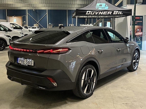 Peugeot 408 4 of 16