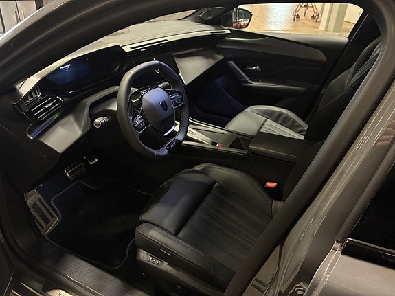 Peugeot 408 9 of 16