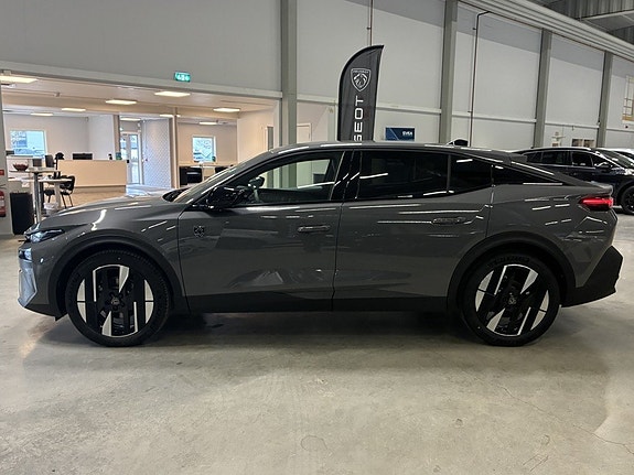 Peugeot 408 7 of 16