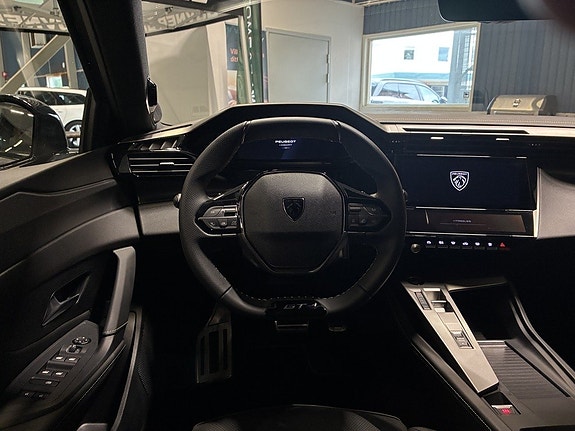 Peugeot 408 12 of 16