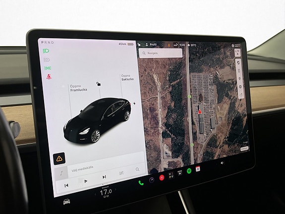 Tesla Model 3 18 of 30