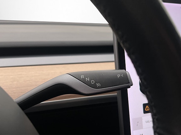 Tesla Model 3 29 of 30