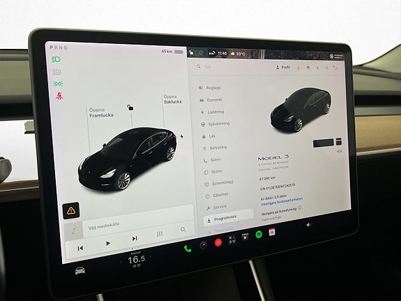Tesla Model 3 23 of 30