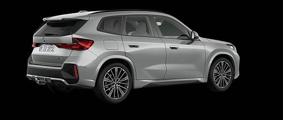 BMW iX1 2 of 3