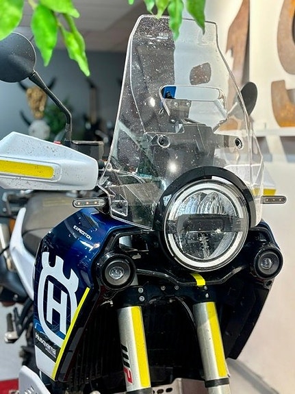 Husqvarna NORDEN 901 EXPEDTITION Nyservad! 5 of 5