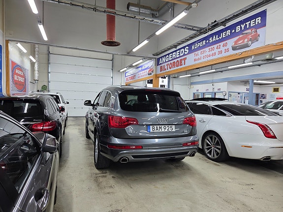 Audi Q7 3 of 19