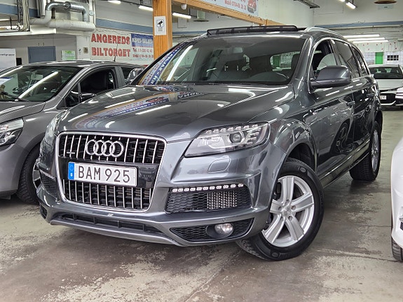 Audi Q7 2 of 19