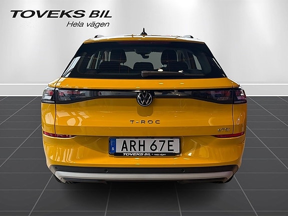 Volkswagen T-Roc 3 of 16