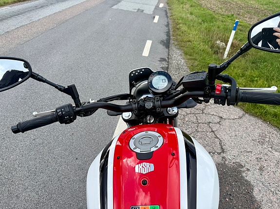 Yamaha XSR 700 - 2021 5 of 6