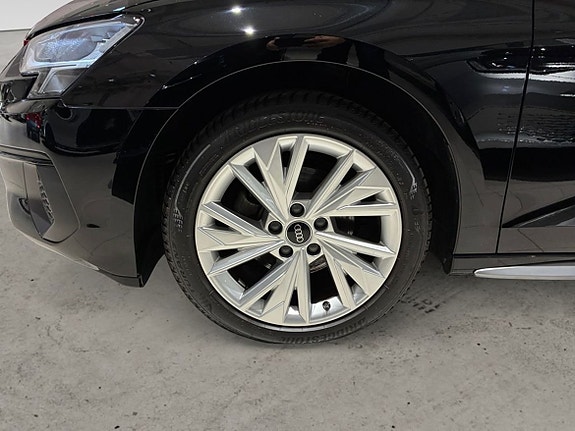 Audi A3 6 of 12