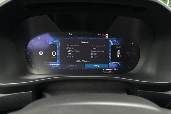 Volvo XC40 16 of 21