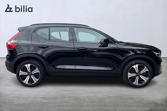 Volvo XC40 18 of 21