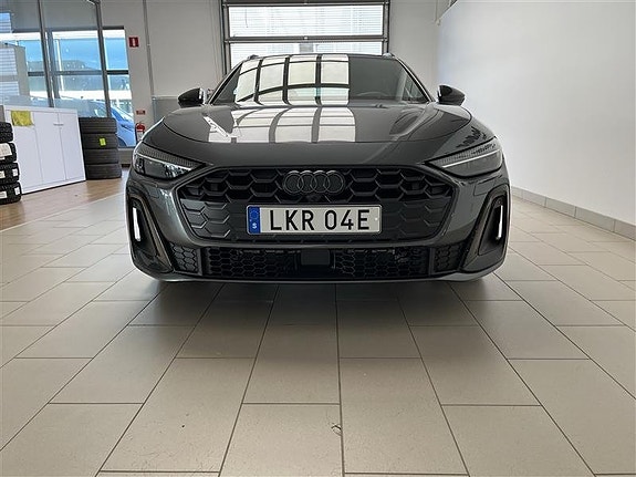 Audi A5 2 of 16