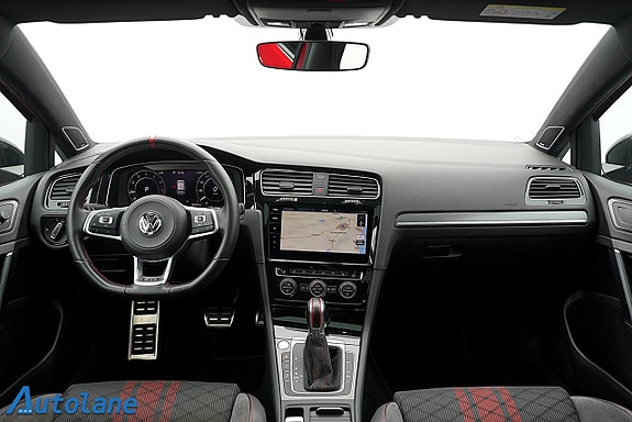 Volkswagen Golf I 19 of 30