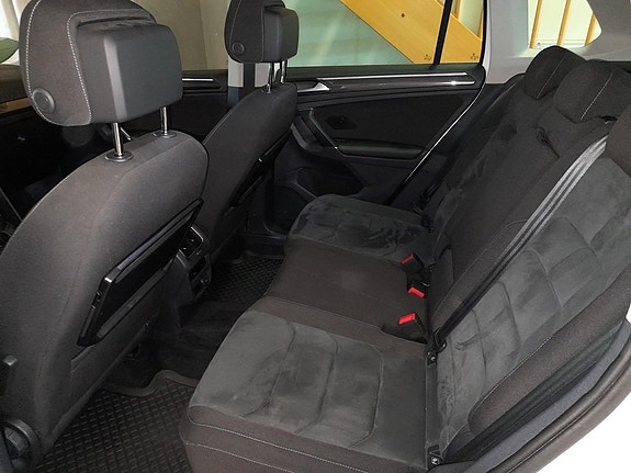 Volkswagen Tiguan 6 of 6