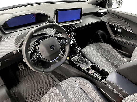 Peugeot 2008 4 of 15
