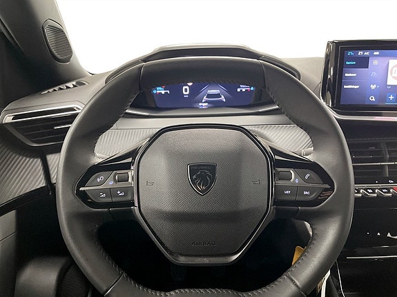 Peugeot 2008 7 of 15