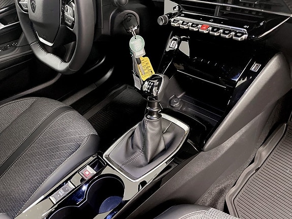Peugeot 2008 10 of 15