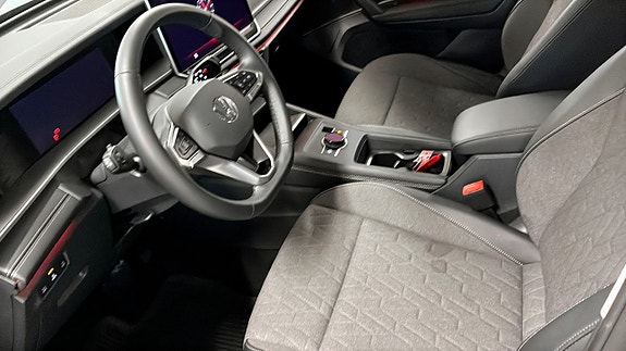 Volkswagen Tayron 7 of 12