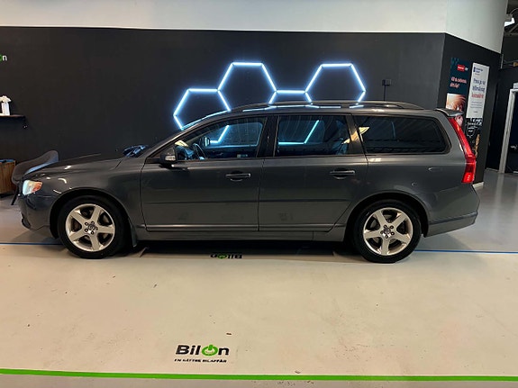 Volvo V70 6 of 15