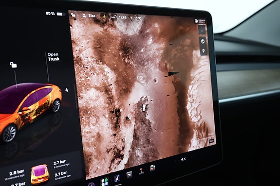Tesla Model 3 23 of 30