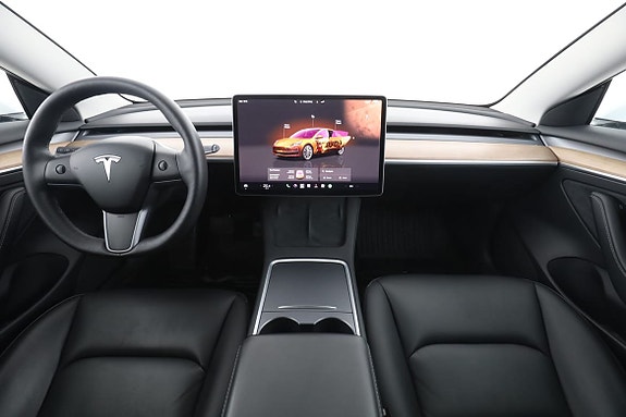 Tesla Model 3 13 of 30