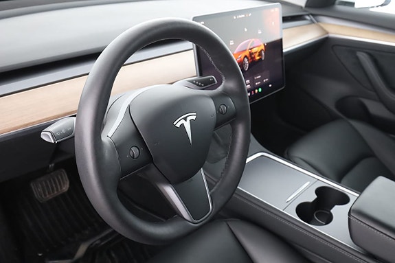 Tesla Model 3 12 of 30