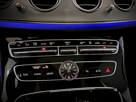 Mercedes-Benz AMG GT Roadster 14 of 17