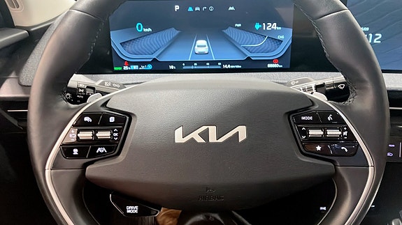 Kia EV6 10 of 15