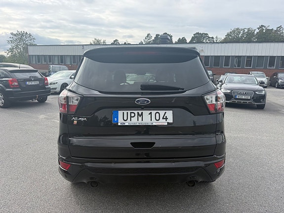 Ford Kuga 7 of 23
