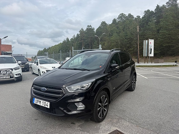 Ford Kuga 2 of 23