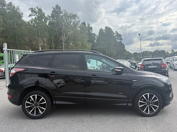 Ford Kuga 3 of 23