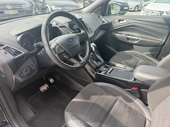 Ford Kuga 11 of 23