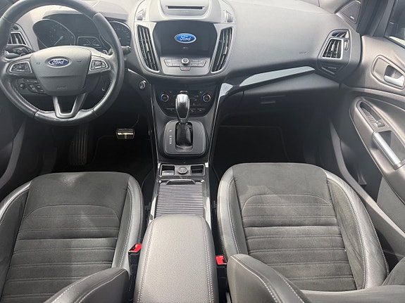 Ford Kuga 10 of 23