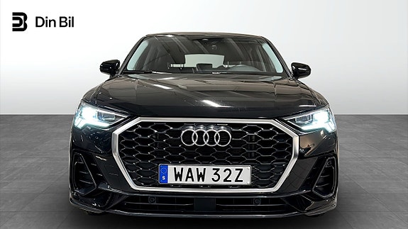 Audi Q3 4 of 15