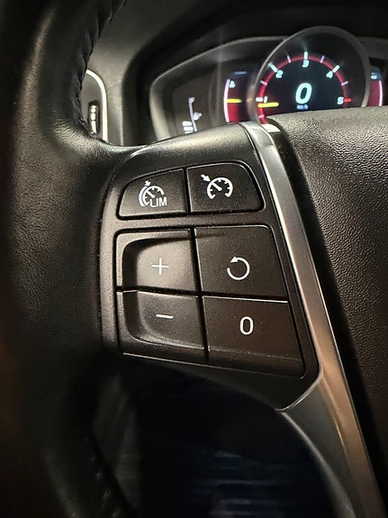 Volvo V60 21 of 26