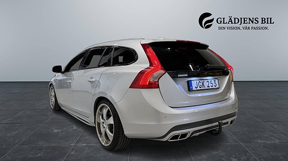 Volvo V60 5 of 26