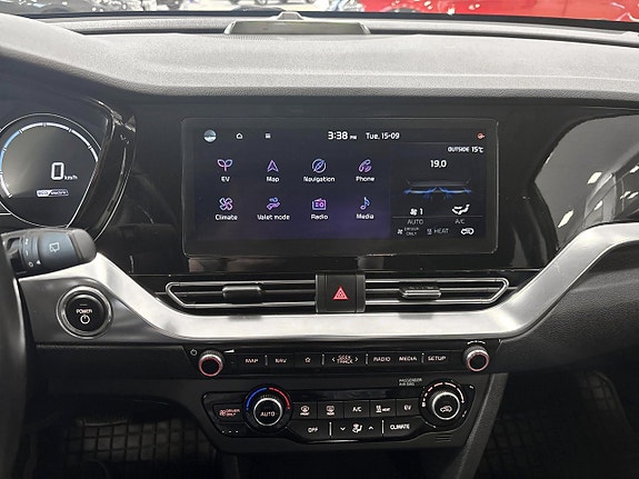 Kia Niro 11 of 15