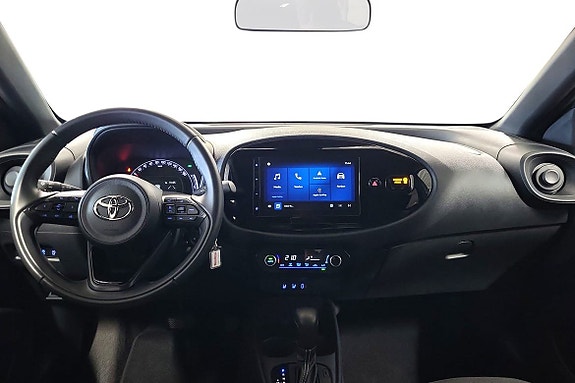 Toyota Aygo X 8 of 13