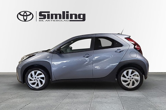 Toyota Aygo X 3 of 13