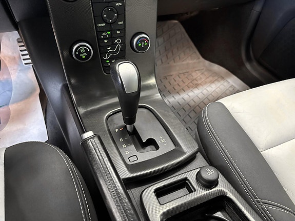 Volvo V50 15 of 23