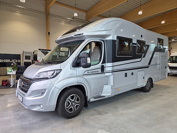 Adria Matrix Supreme 670 SL / ALDE / Taksäng / Automat 160hk 9vxl / Ugn / 725 Mil 4 of 12