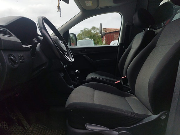 Volkswagen Caddy 8 of 9