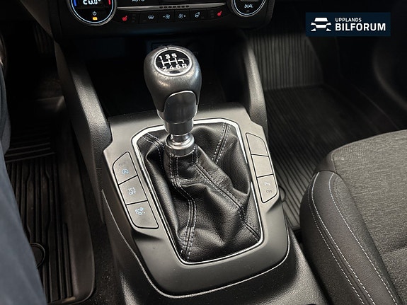 Ford Focus 12 of 17