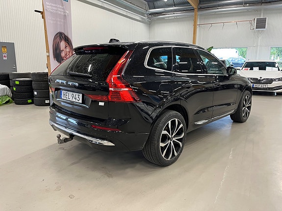 Volvo XC60 3 of 5
